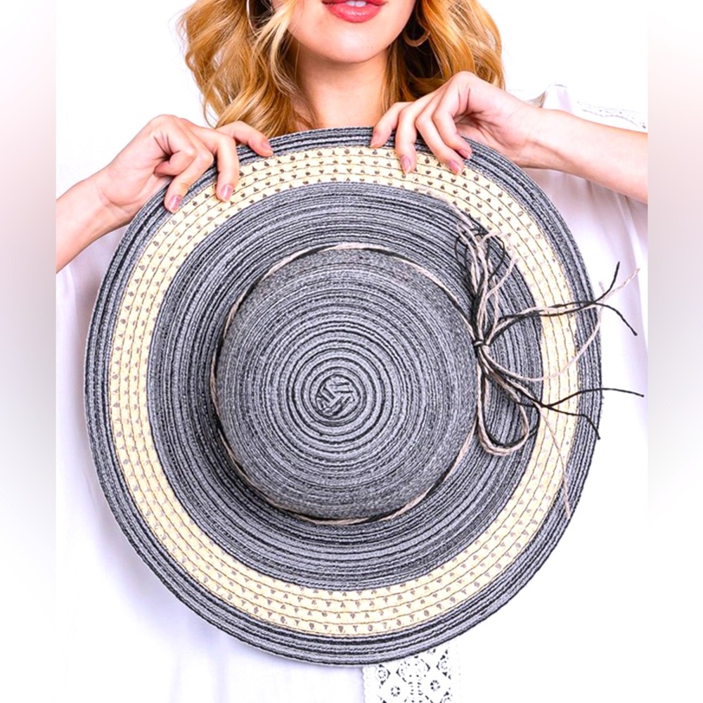Two Tone Straw Floppy Hat
